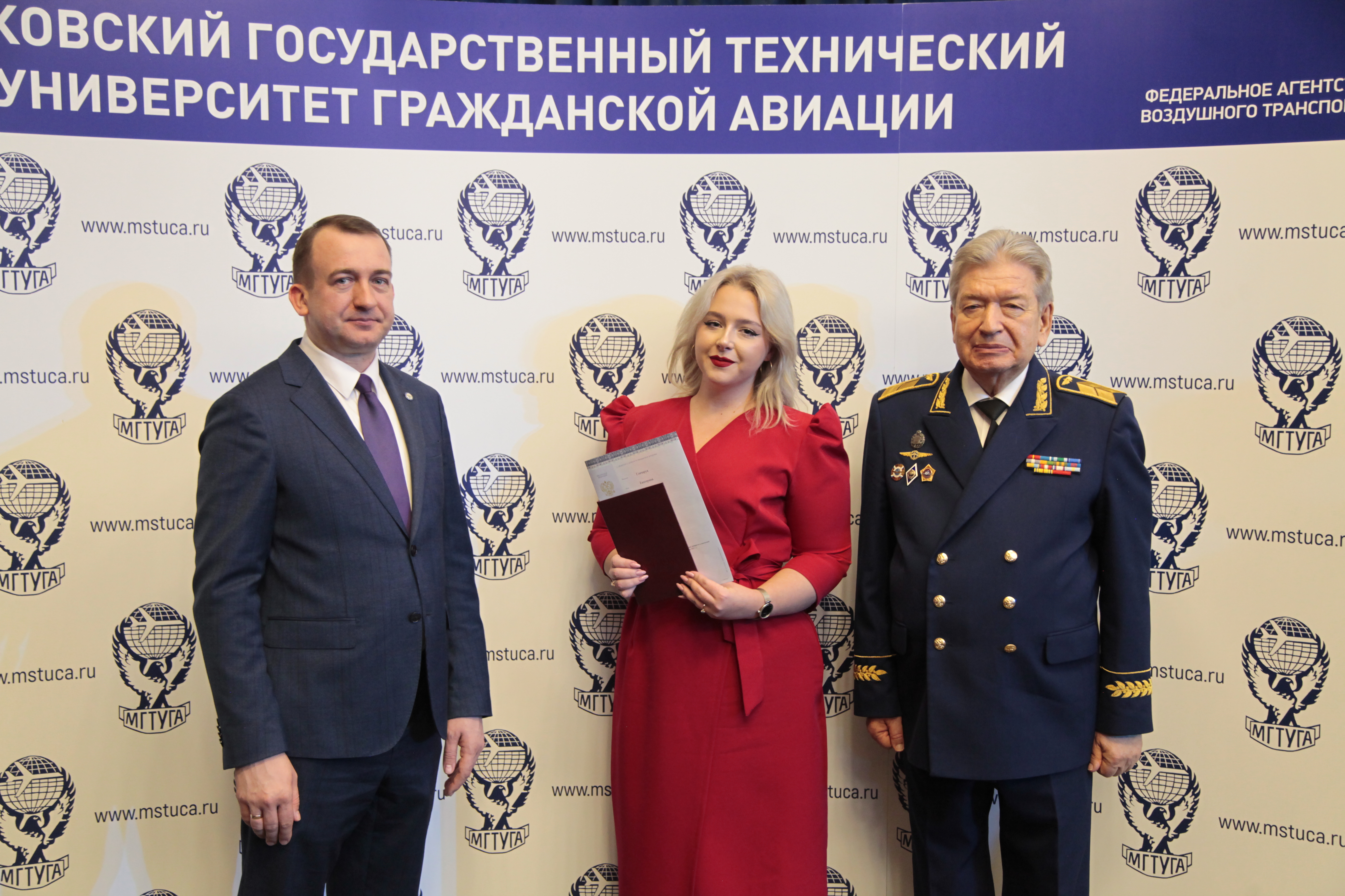 В гражданскую авиацию России приходит пополнение