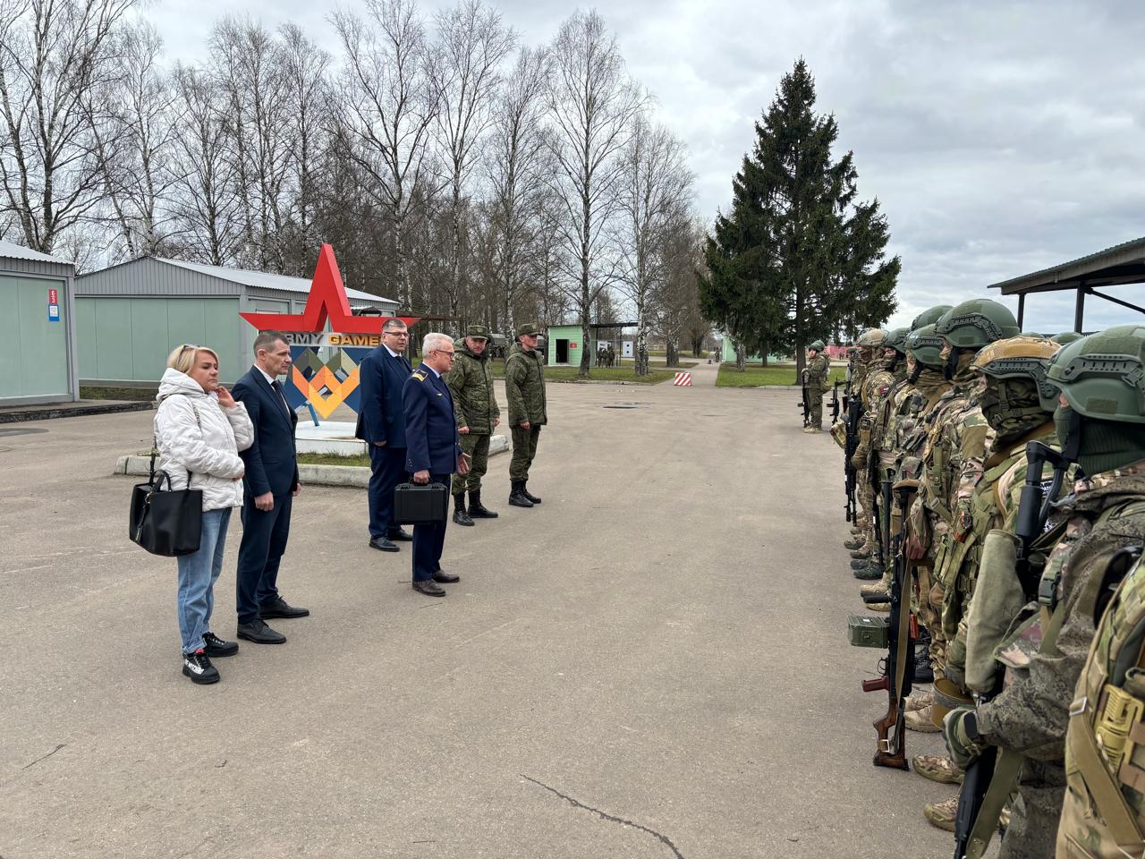 Представители ректората и профсоюзного комитета МГТУ ГА встретились с бойцами СВО на полигоне в Московской области